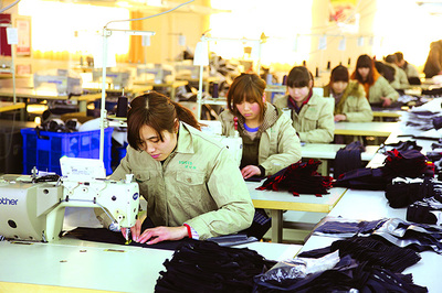 工作服廠家創(chuàng)新發(fā)展,工作服定做品質(zhì)提高用戶(hù)體驗(yàn)